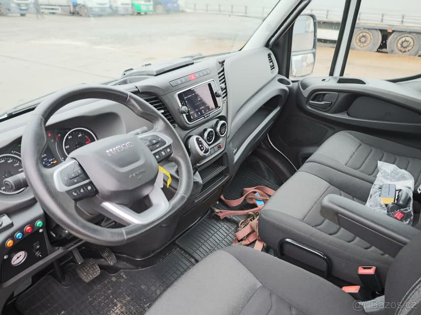 Iveco DAILY 35S18, EURO 6, 3,5 TUNY, 3 MÍSTA, MAX VÝBAVA, WE