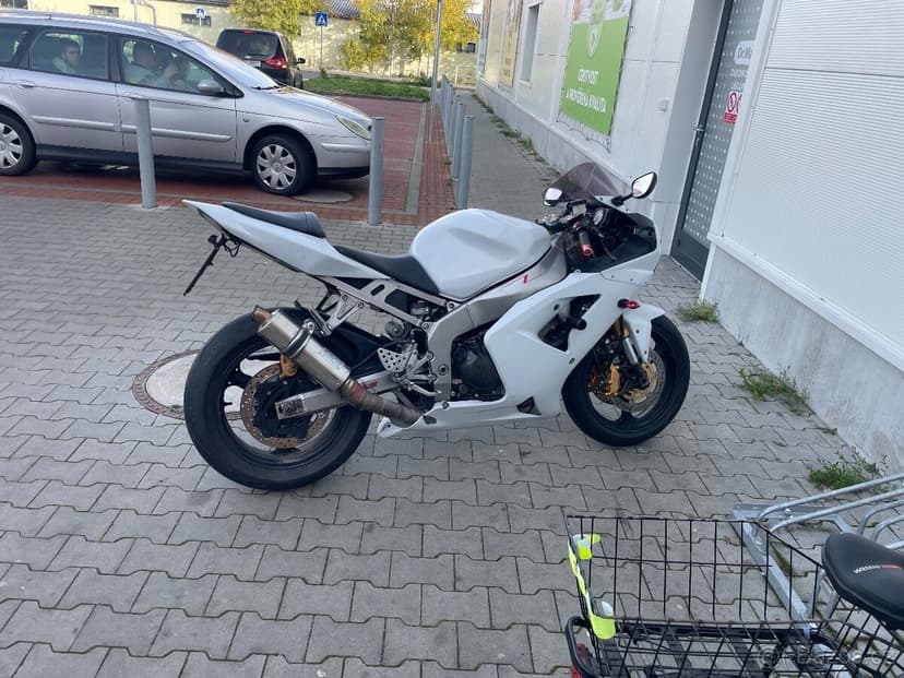 Kawasaki zx6r 636