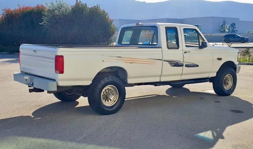 1992 Ford f-250 XL • SLEVA