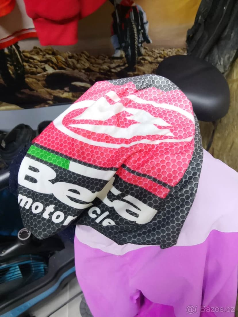 Inventura sklepa oblečení.