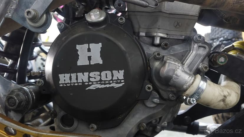 Juniorská závodní čtyřkolka