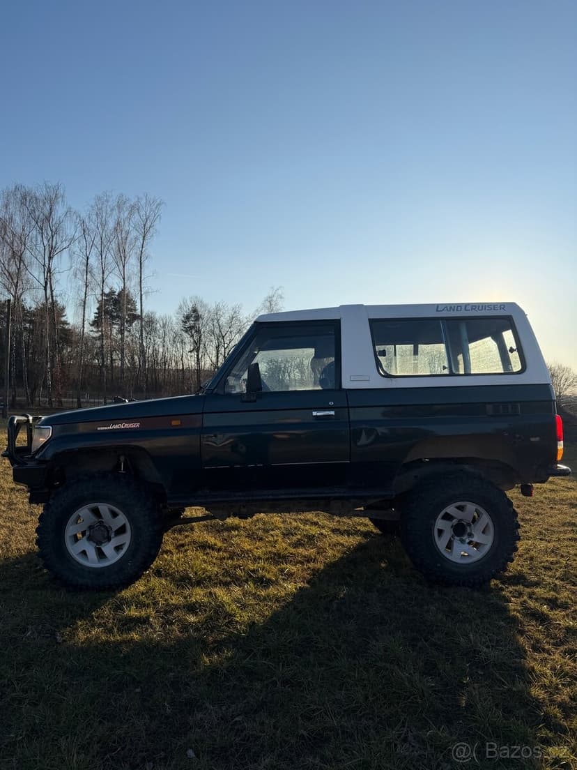 Toyota Land Cruiser KZJ 73