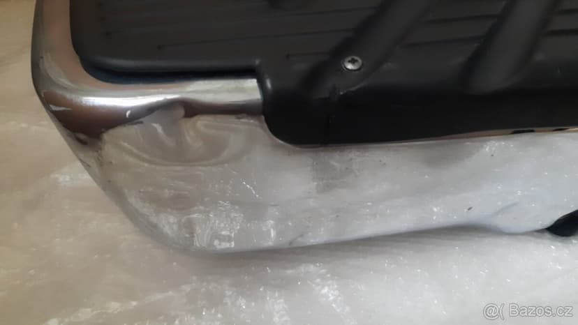 NISSAN NAVARA D22  –  NÁRAZNÍK  CHROM