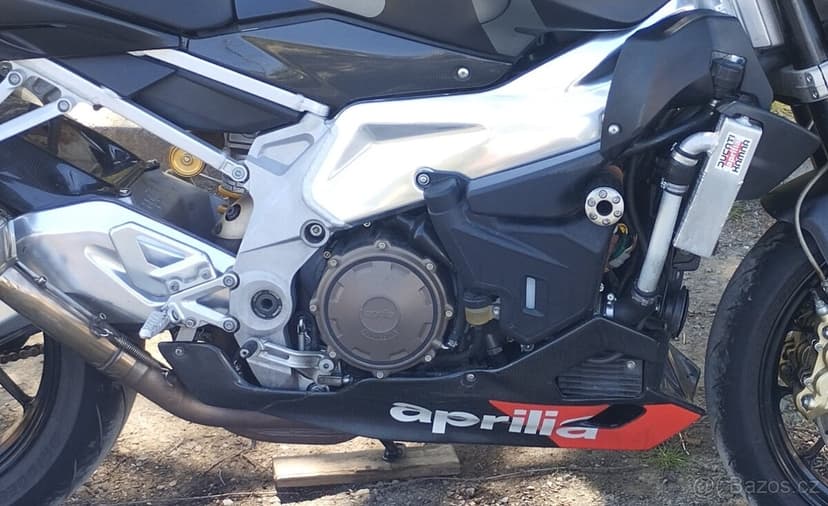 Aprilia Tuono 1000 R