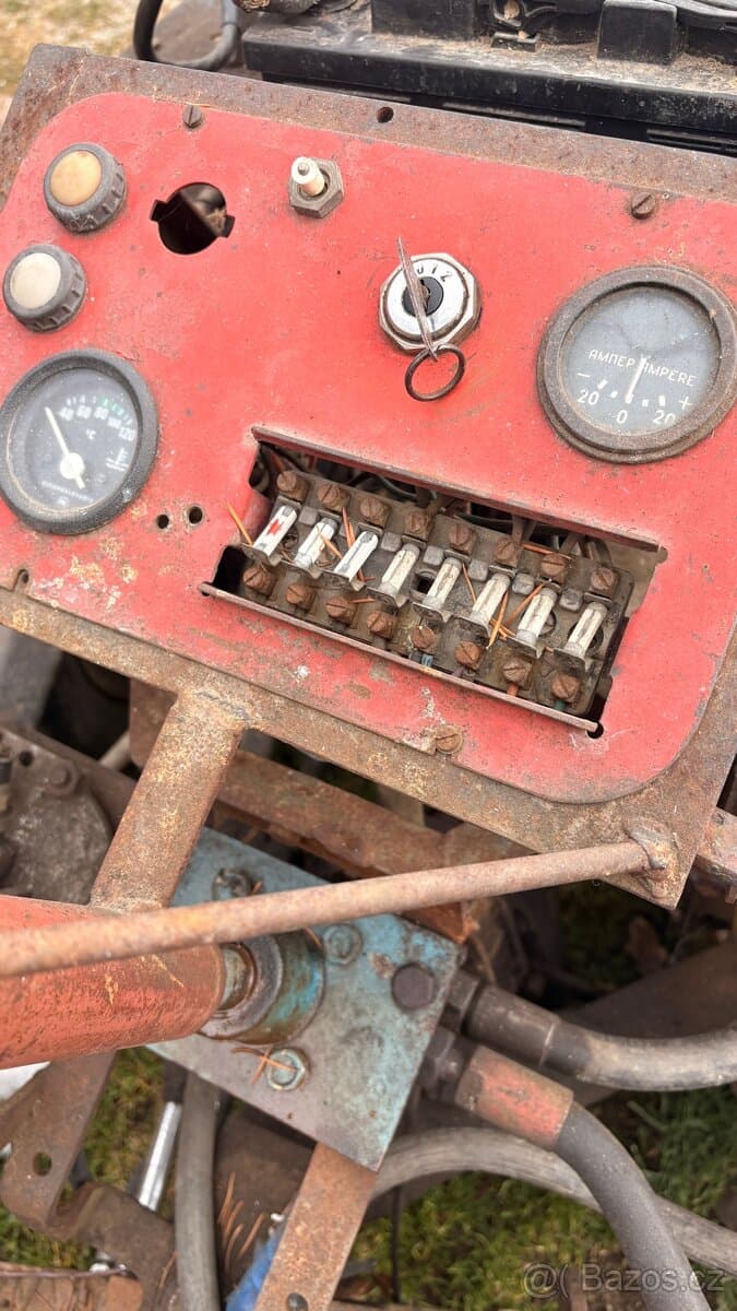 Prodam malotraktor 4x4 domaci vyroby