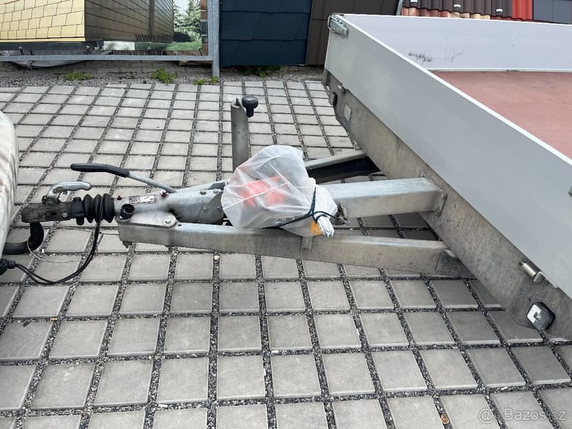 Přívěsný brzděný přívěs EDUARD 2700Kg odpočet DPH