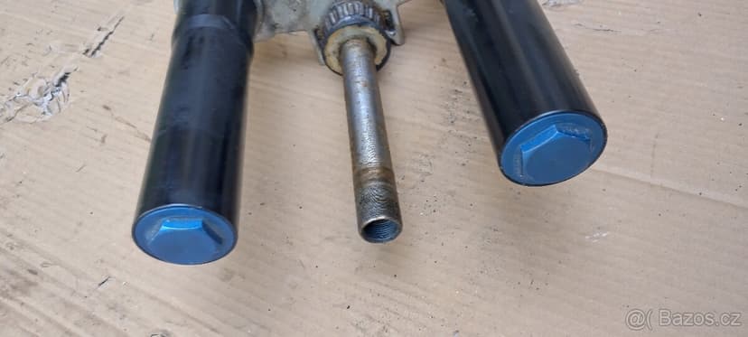 Aprilia RS 125 přední vidlice