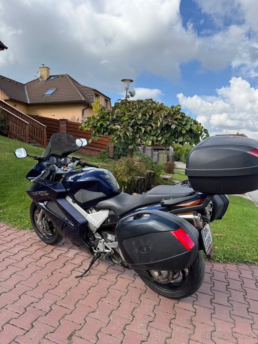 Prodám Honda VFR800