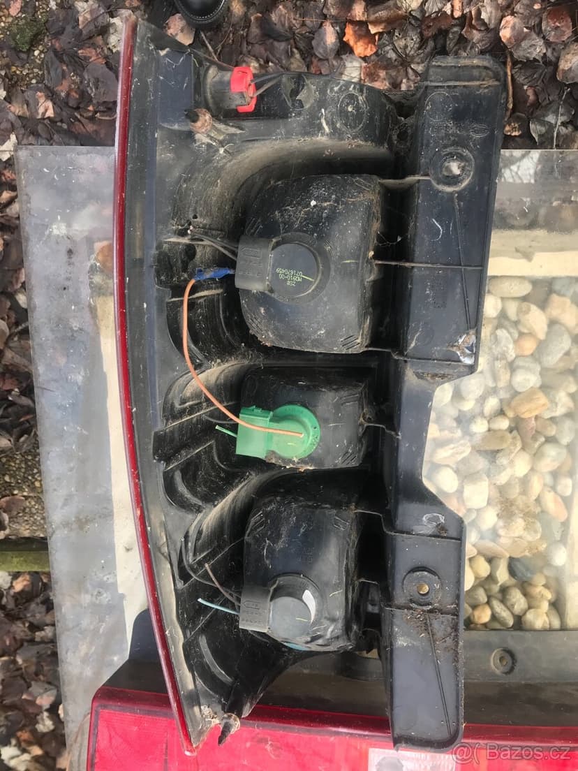 Predám zadné svetlá Chevrolet Suburban, Tahoe