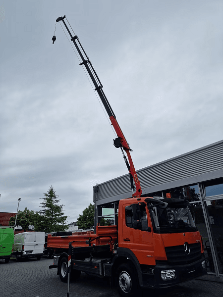 Mercedes-Benz Atego 1224 - sklápěč s hydraulickou rukou