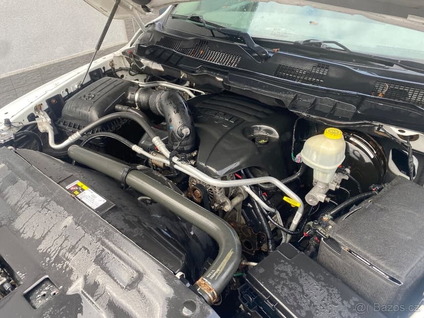 Dodge Ram 5.7 HEMI 4x4 LIFT MODEL 2014