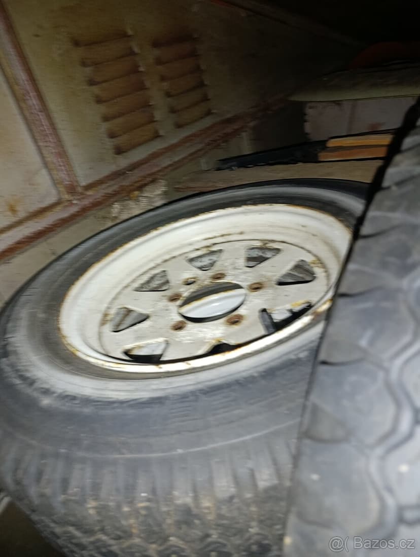 Suzuki samurai niva 3 ks disku