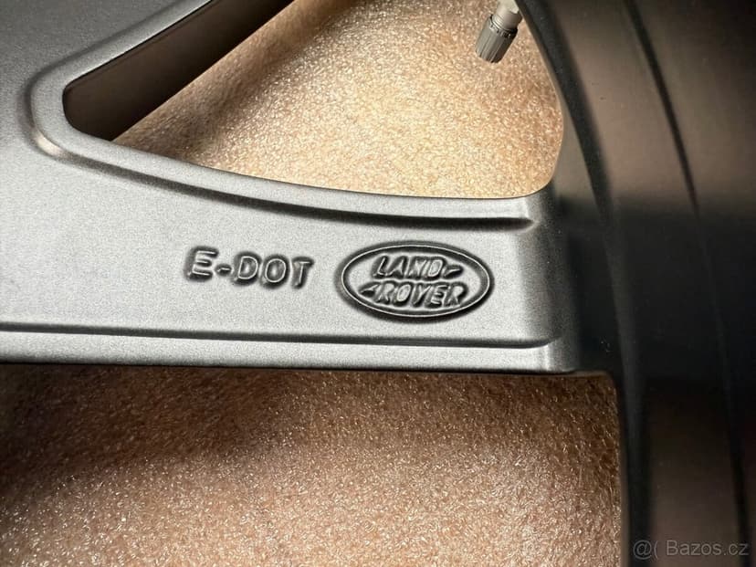 TOP zimní kola R21 Range Rover Velar