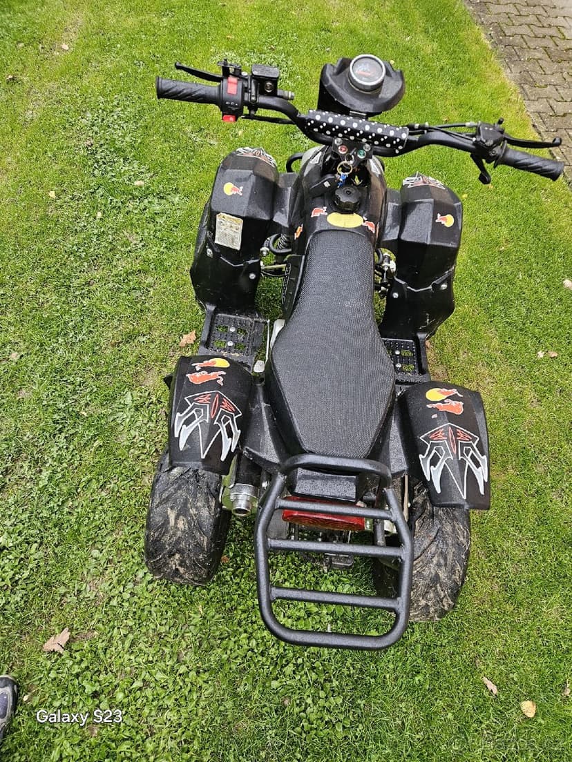 Dětská čtyřkolka