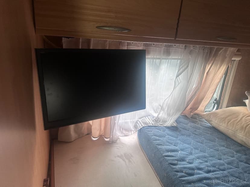 Obytná nastavba na pickup