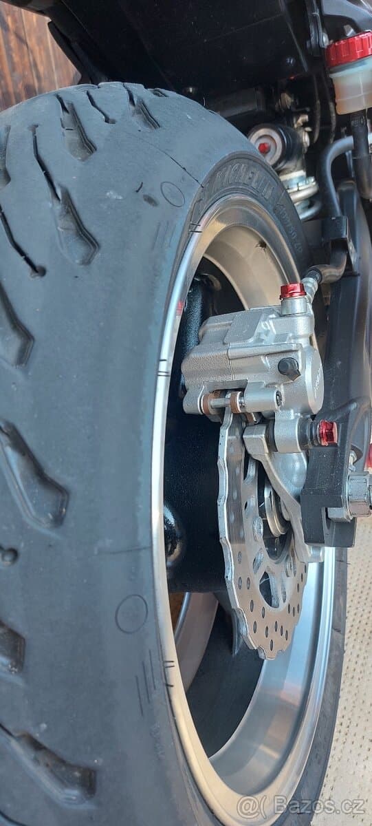 Kawasaki Z 1000 r.v. 2008 . 2 majitel