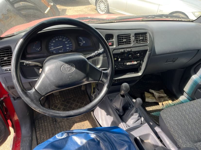 TOYOTA HILUX - 2.5D