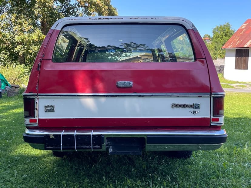 Chevrolet Suburban Silverado 6.6 V8