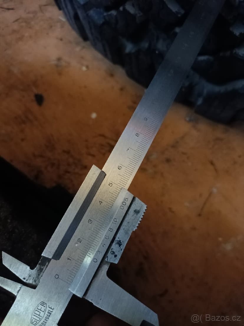 Offroad pneu 325/65R18, cena je za všech 5 ks.