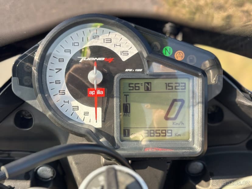 Aprilia Tuono V4R APRC 2012