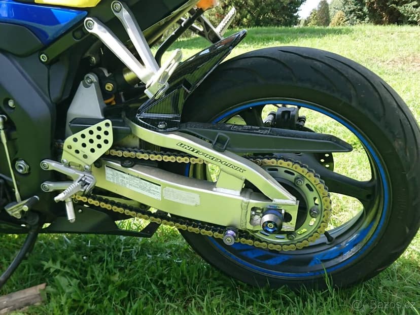 Honda CBR 1000RR Fireblade (2006) – TOP stav, bez investic.