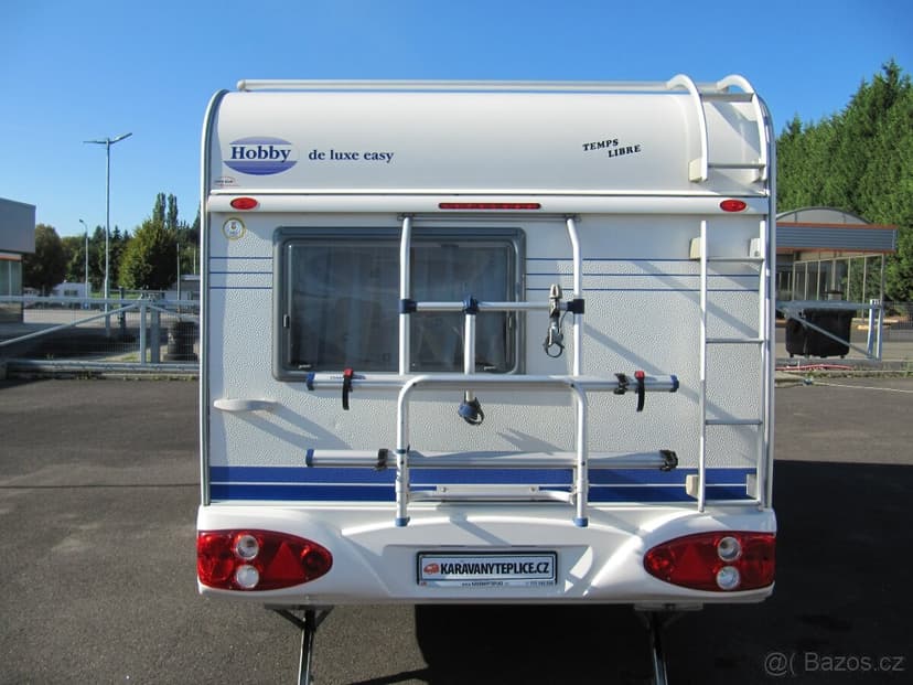 Prodám karavan Hobby 400 SF,r.v. 2006 + mover + předstan.