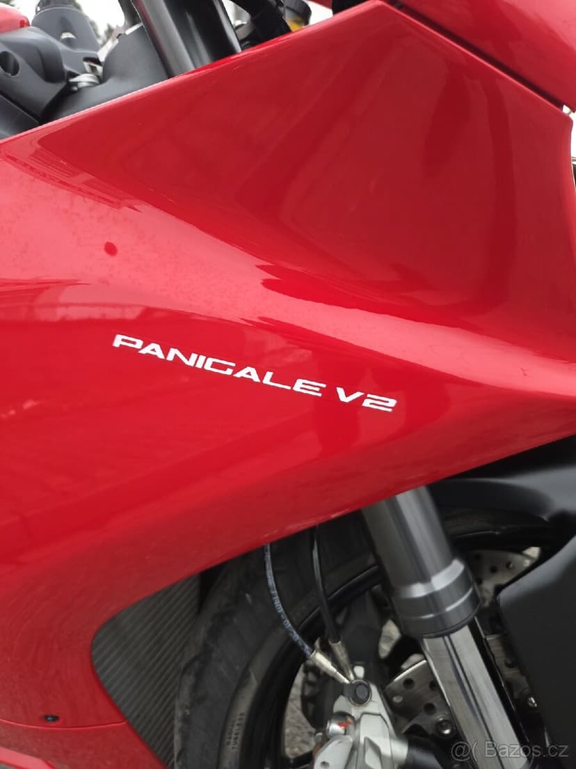 Ducati Panigale V2 2021