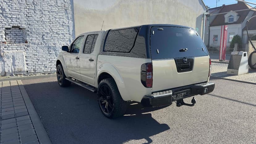 Nissan Navara 2.5 128 kW Automat – r.v. 2006, krásný stav