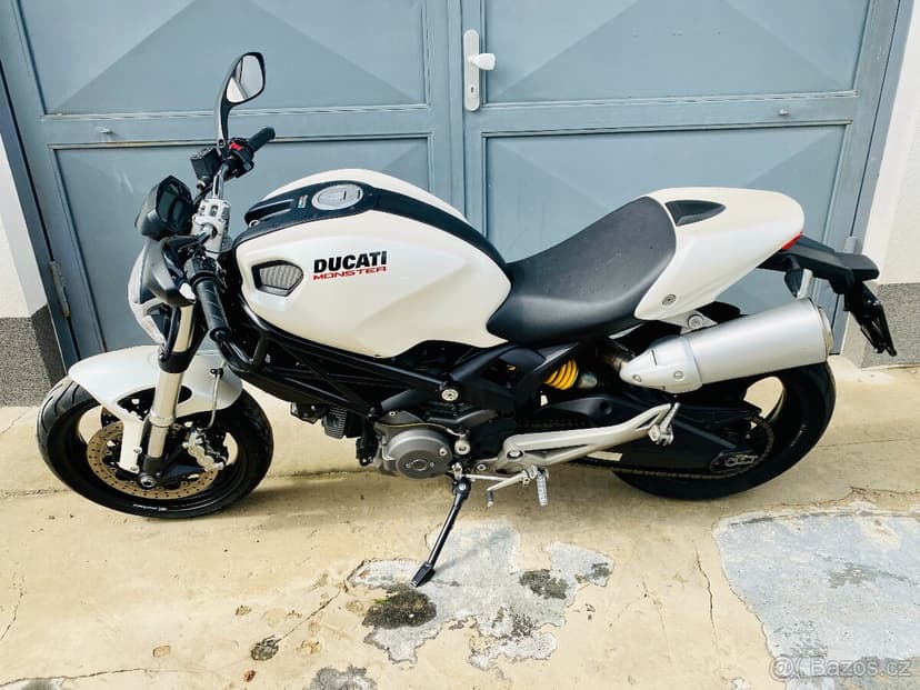 Ducati Monster 696, možnost splátek a protiúčtu