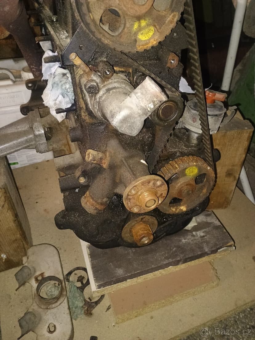 Prodám - vyměním 2x motor 1.6 A 1.8 ohc pinto + převodovka