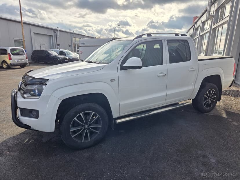 VW AMAROK 2.0 TDI 4X4 181000KM 103KW TĚSNĚNÍ POD HLAVOU KO
