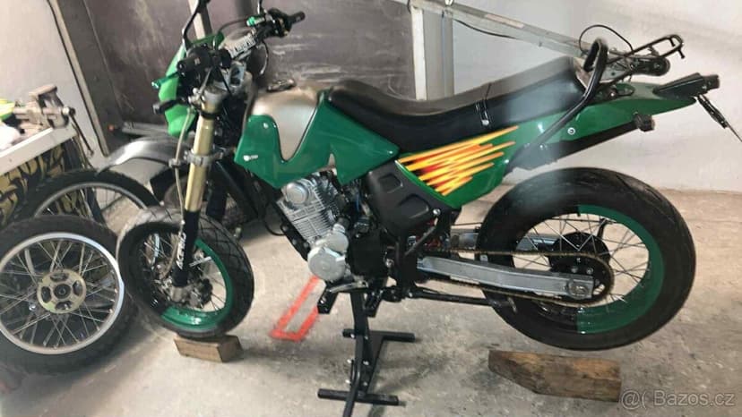 Yuki TR(SM GY3) 125 (250)