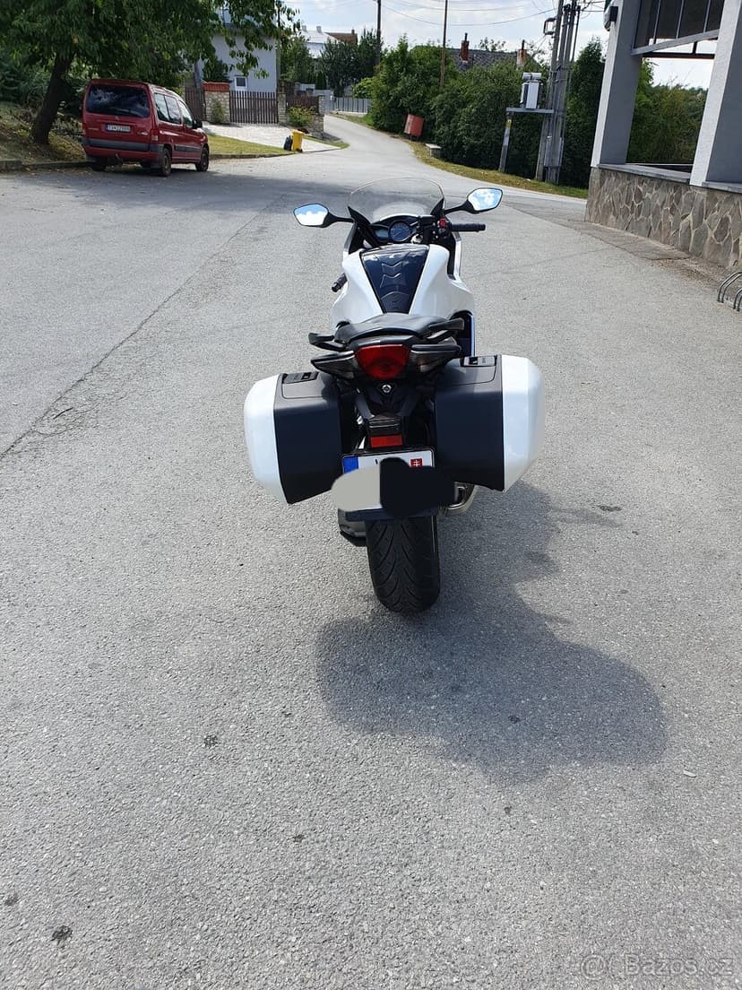 Honda vfr 1200f dct