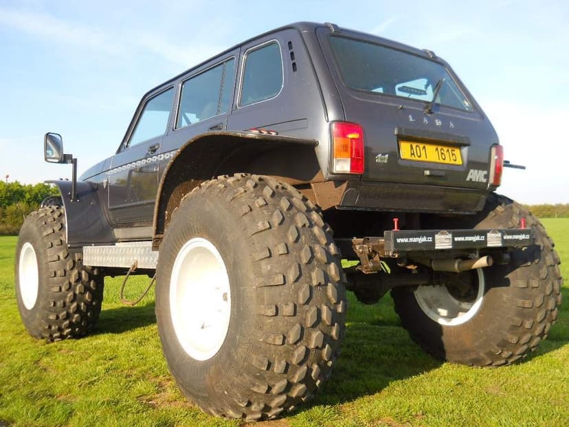 Lada Niva Bronto Extrém