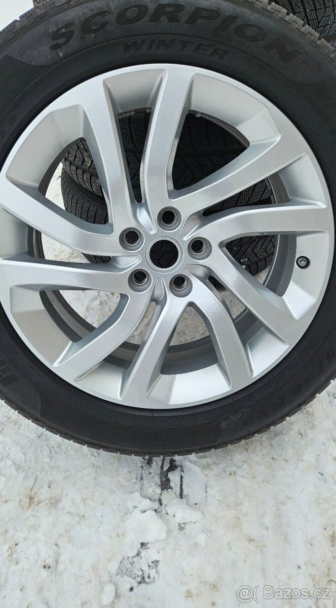 Originál Land Rover ALU kola R20 5x120 + Pirelli