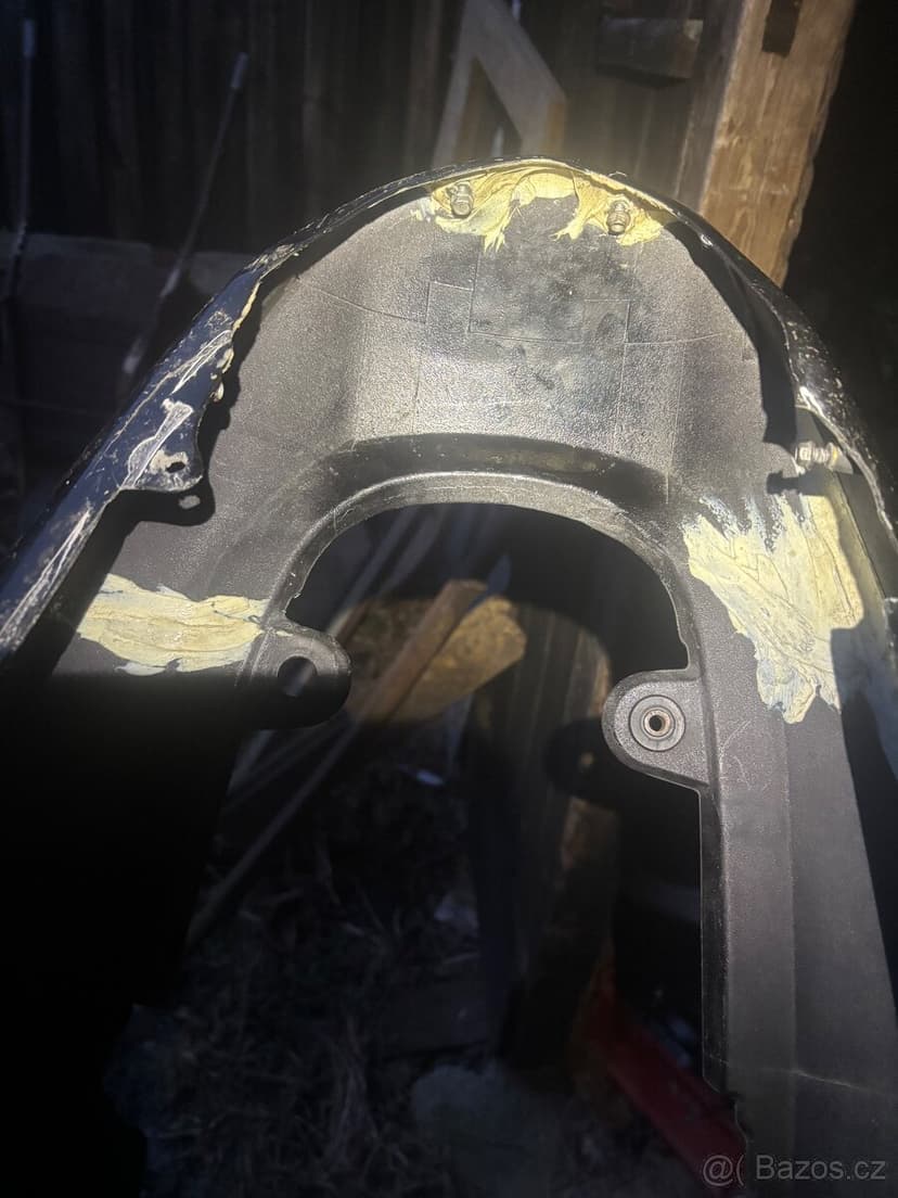 Podsedadlove plasty a ram Suzuki Gsxr 1000 01-02 600 750 00-