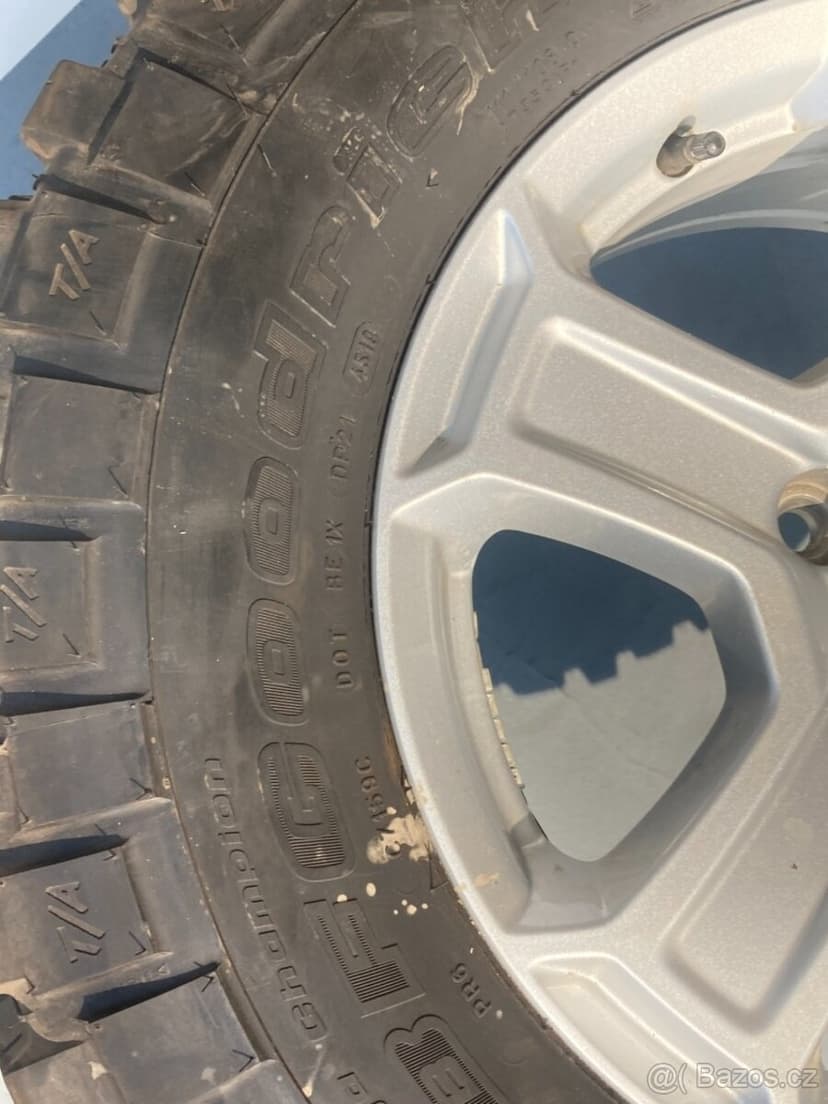 ALU kola JEEP WRANGLER JL JK R17x7 + 5 PNEU