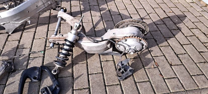 Honda vfr 800 vtec 07 náhradní díly