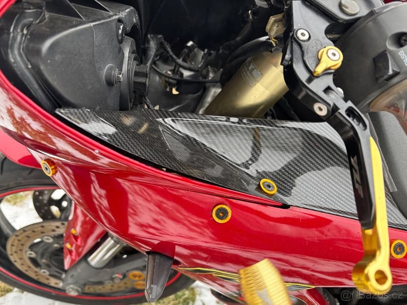 Doplnky na Yamaha R1 02-03 Rn09