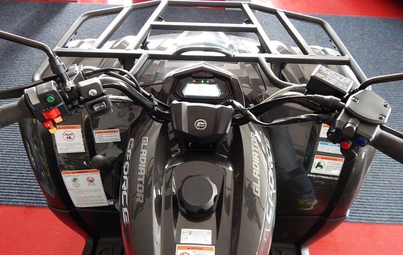 Čtyřkolka CF MOTO Gladiator X450 EURO5 předváděcí kus