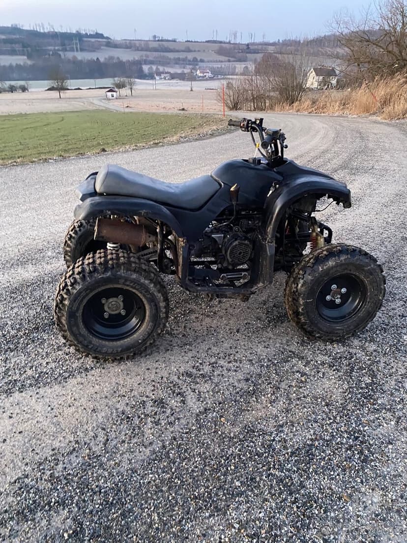 Prodam čtyřkolku ATV 150.