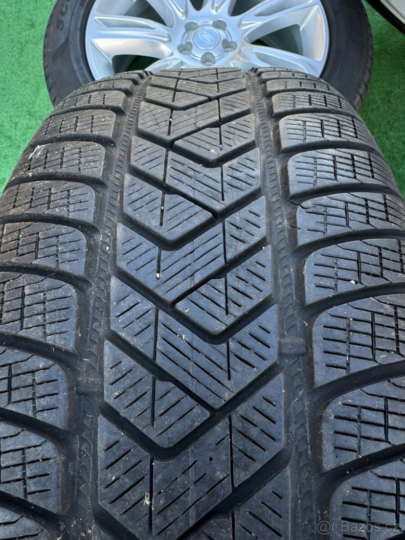 Originál alu kola Range Rover Velar 5x108 R20 zimn