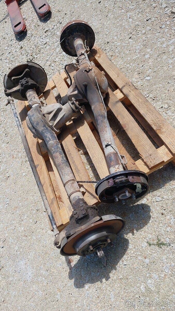 Suzuki Samurai – Nápravy široké