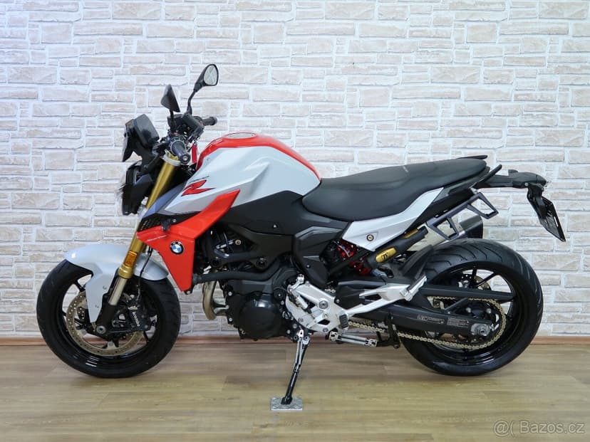 BMW F900R Sport 35kW výborná výbava, po velkém servisu