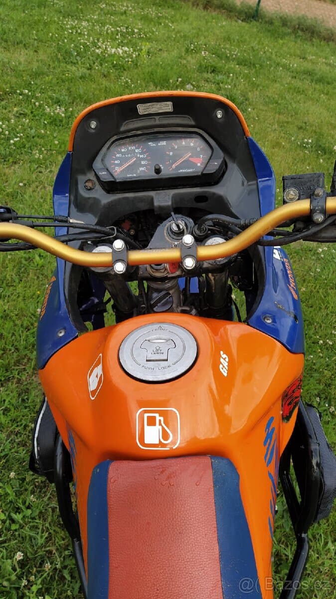 Honda dominator