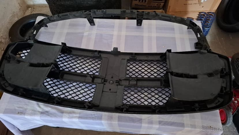MASKA / GRILL  DODGE RAM 1500