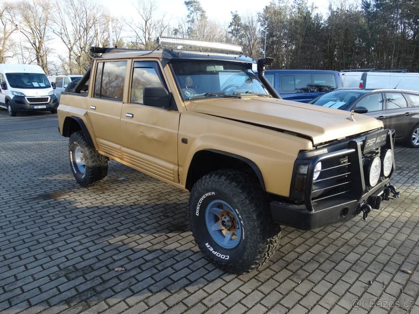Nissan PATROL 2.8TD PICKUP RARITA EXPEDIČNÍ ÚPRAVA PO SERVI