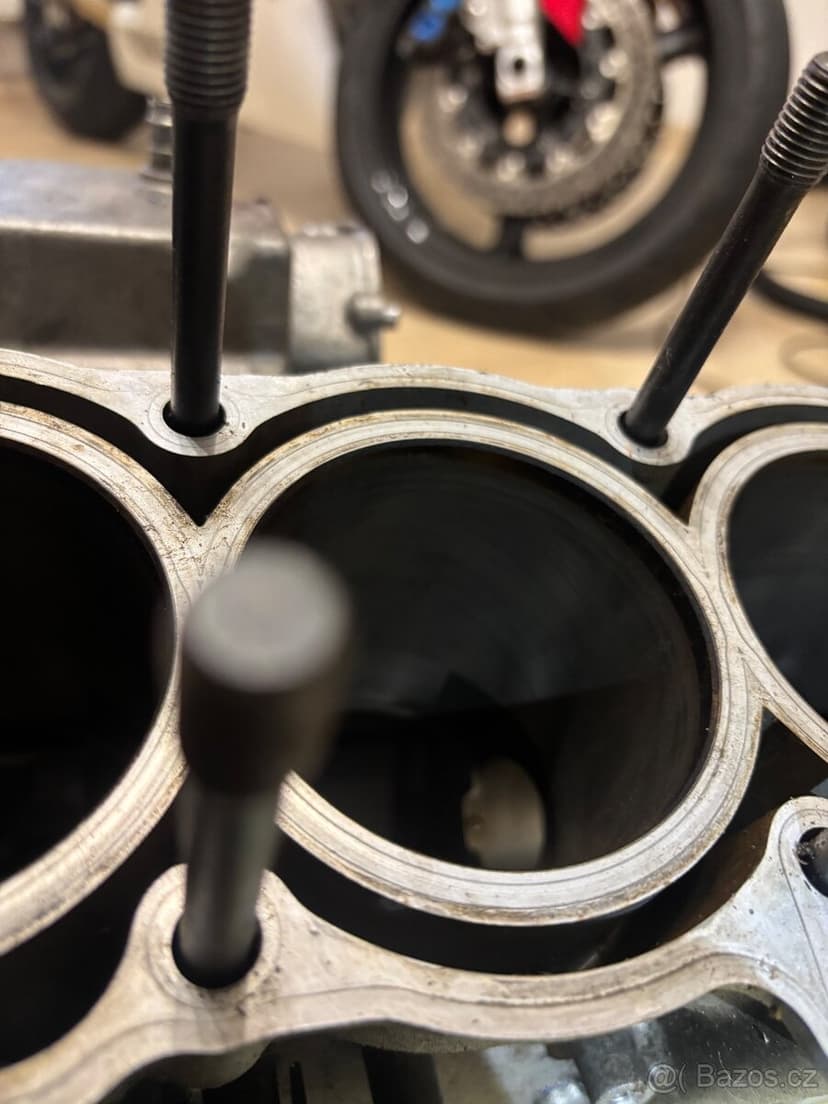 Valce a kartery na Yamaha R1 98-03 N501E N503E N507E