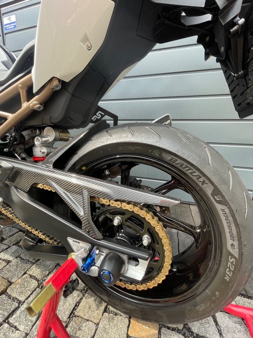 BMW S1000RR  - M- Paket - Carbonräder