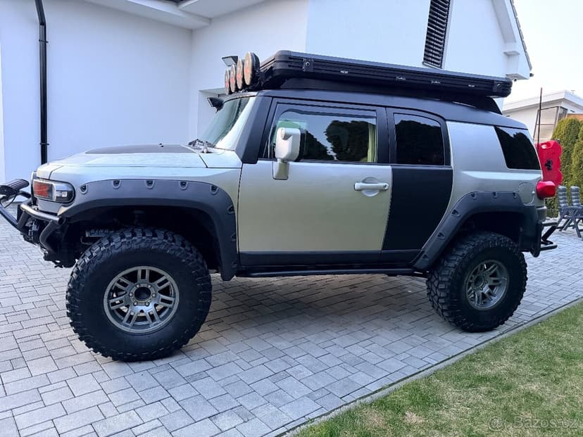 Toyota Fj (Land Cruiser)